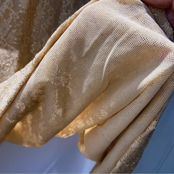 Avenue X gold lace sparkling top with scalloped wide vee neckline. 3/4 sleeves - Picture 5 of 8
